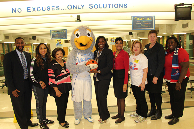 GFWC Atlanta Woman's Club Arranges for the Atlanta Dream Mascot to Visit Thomasville Height Elementary School